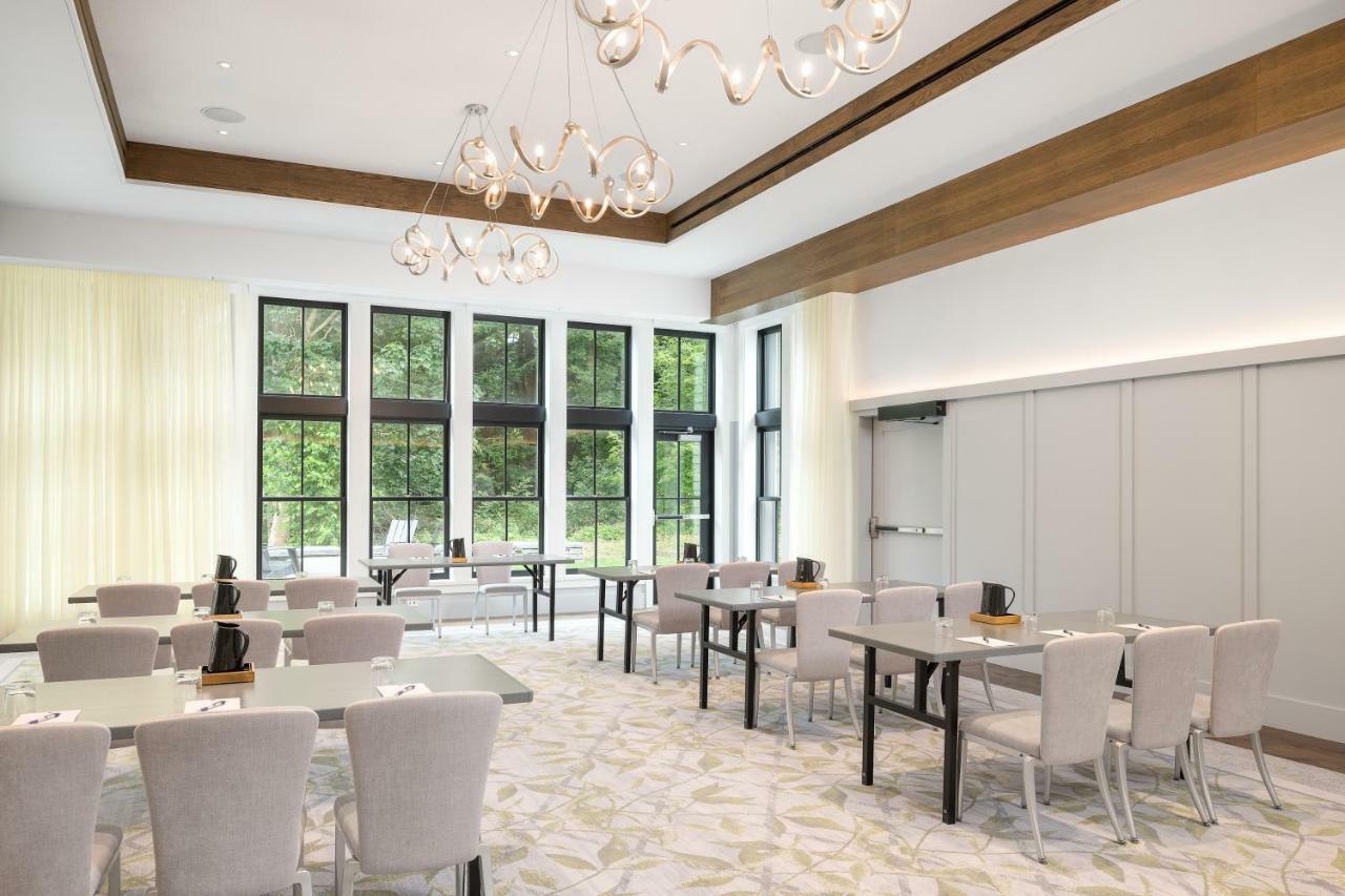The Williams Inn Williamstown Bagian luar foto