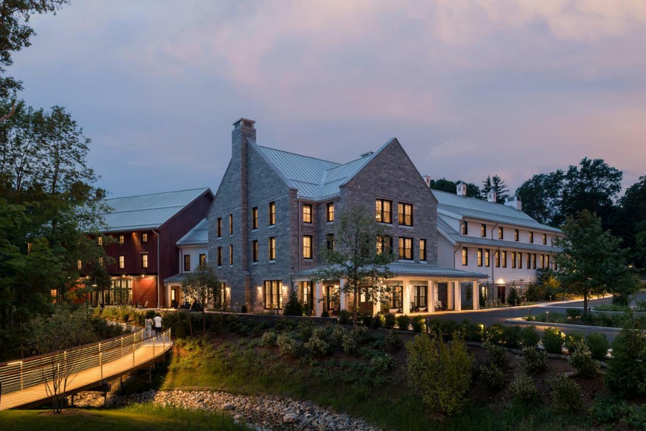 The Williams Inn Williamstown Bagian luar foto