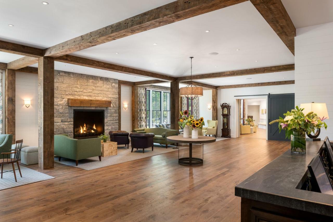 The Williams Inn Williamstown Bagian luar foto